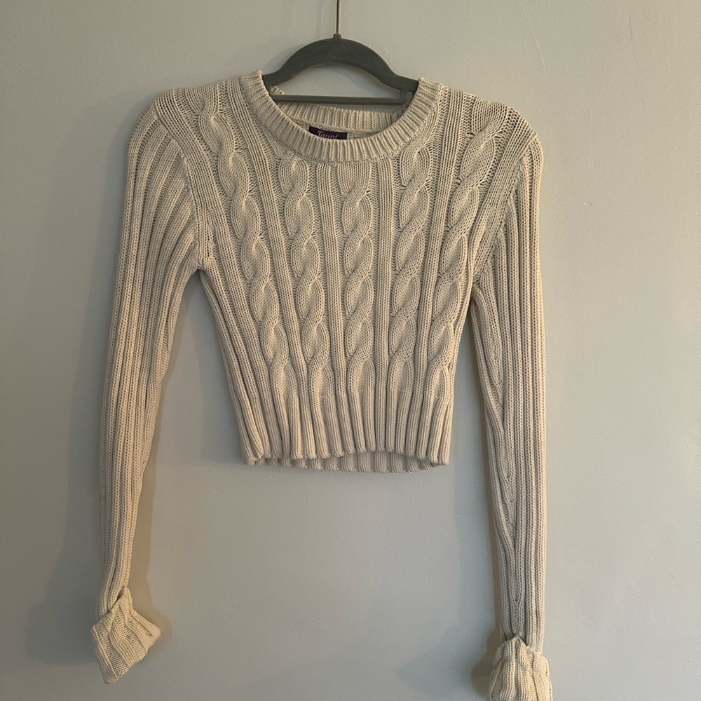 Taunt Cream Cable Knit Cropped Sweater – XS – EUC